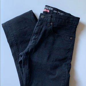 LEVI’s black denim skinny fit jeans